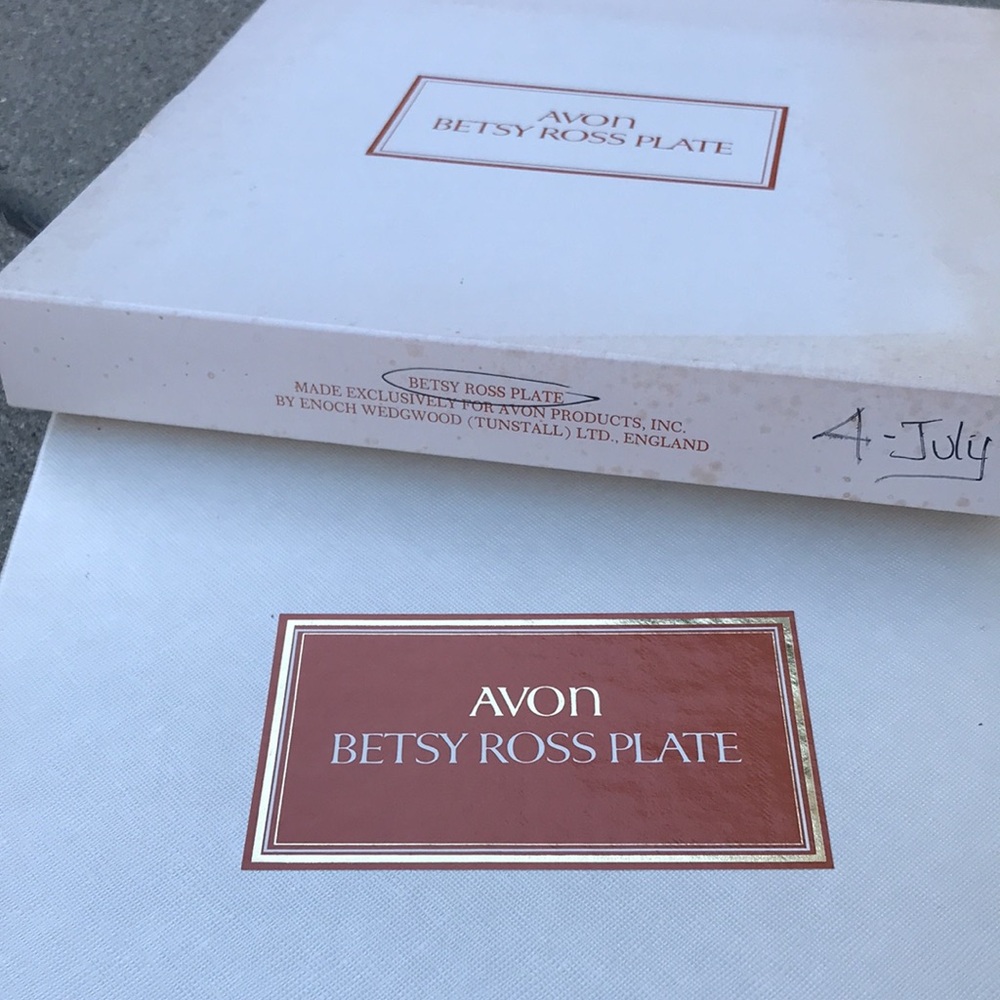 Betty Ross AVON Plate - Picture 8 of 8